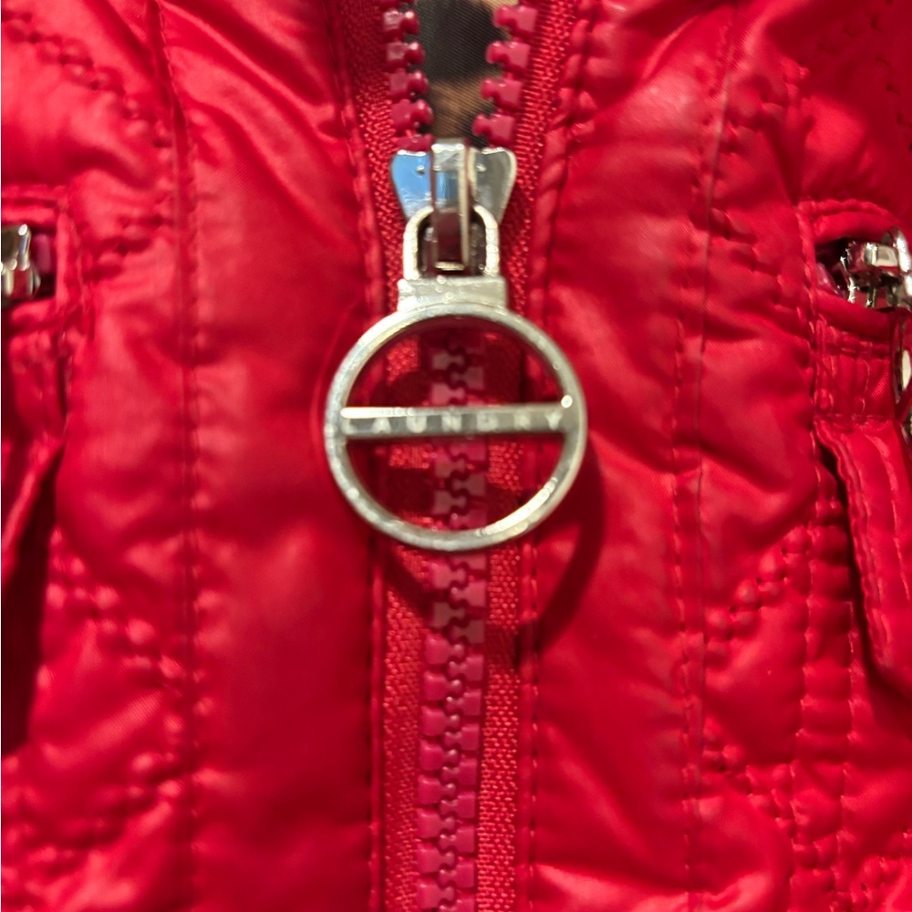 Laundry by Shelli Segal Red Quilted Jacket Leopard Lined Size Small - Picture 9 of 11